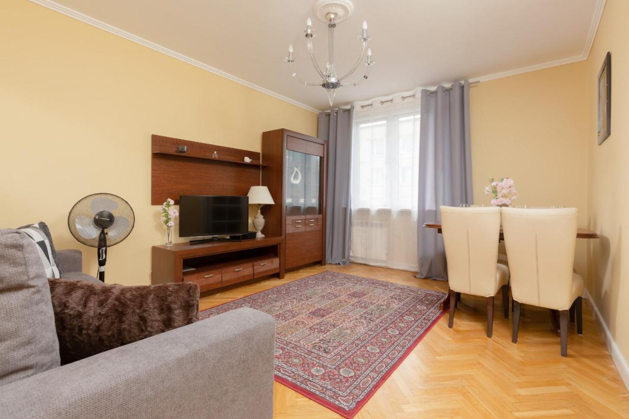 Miodowa Apartment Krasiński Garden Warsaw by Renters Zewnętrze zdjęcie