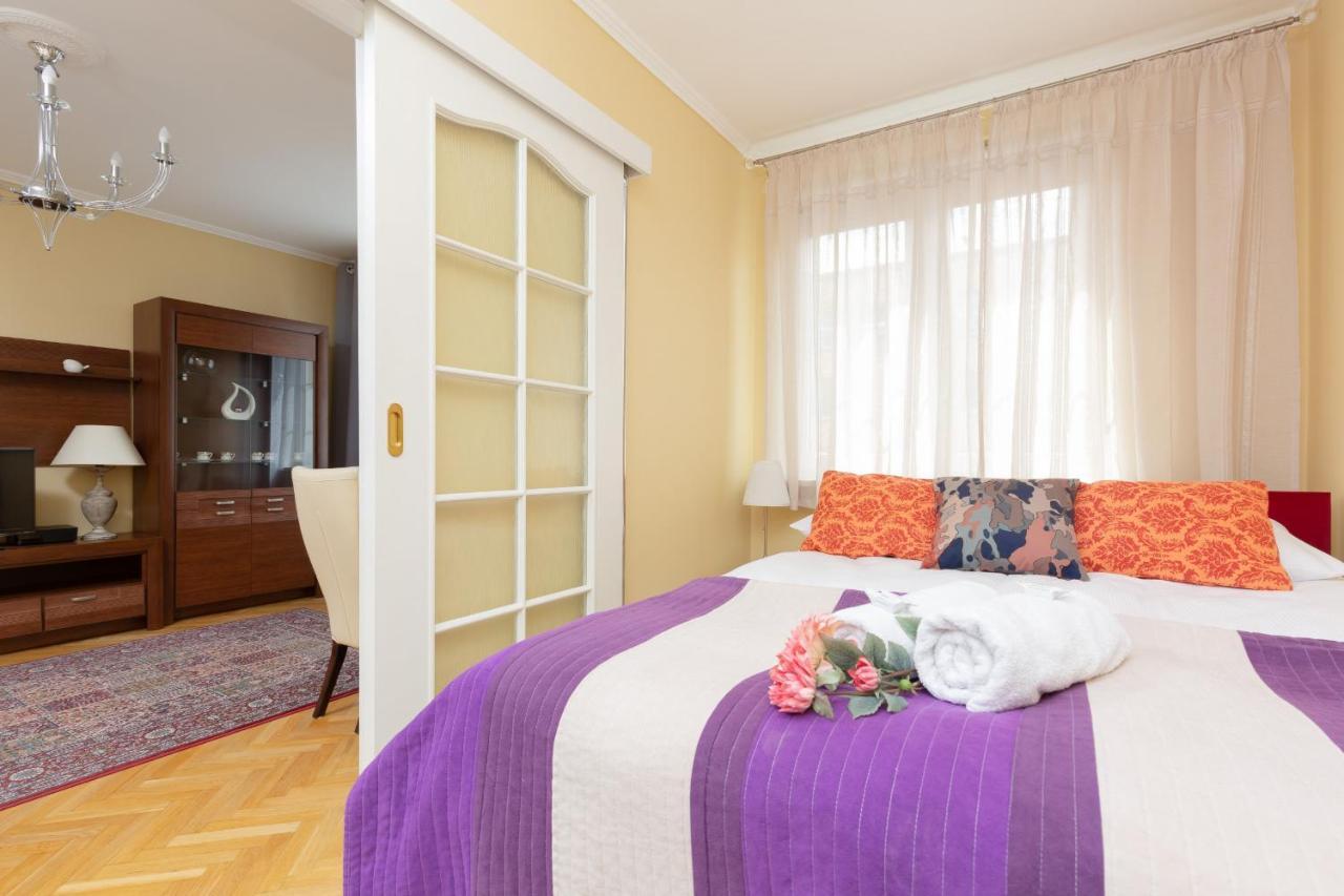 Miodowa Apartment Krasiński Garden Warsaw by Renters Zewnętrze zdjęcie