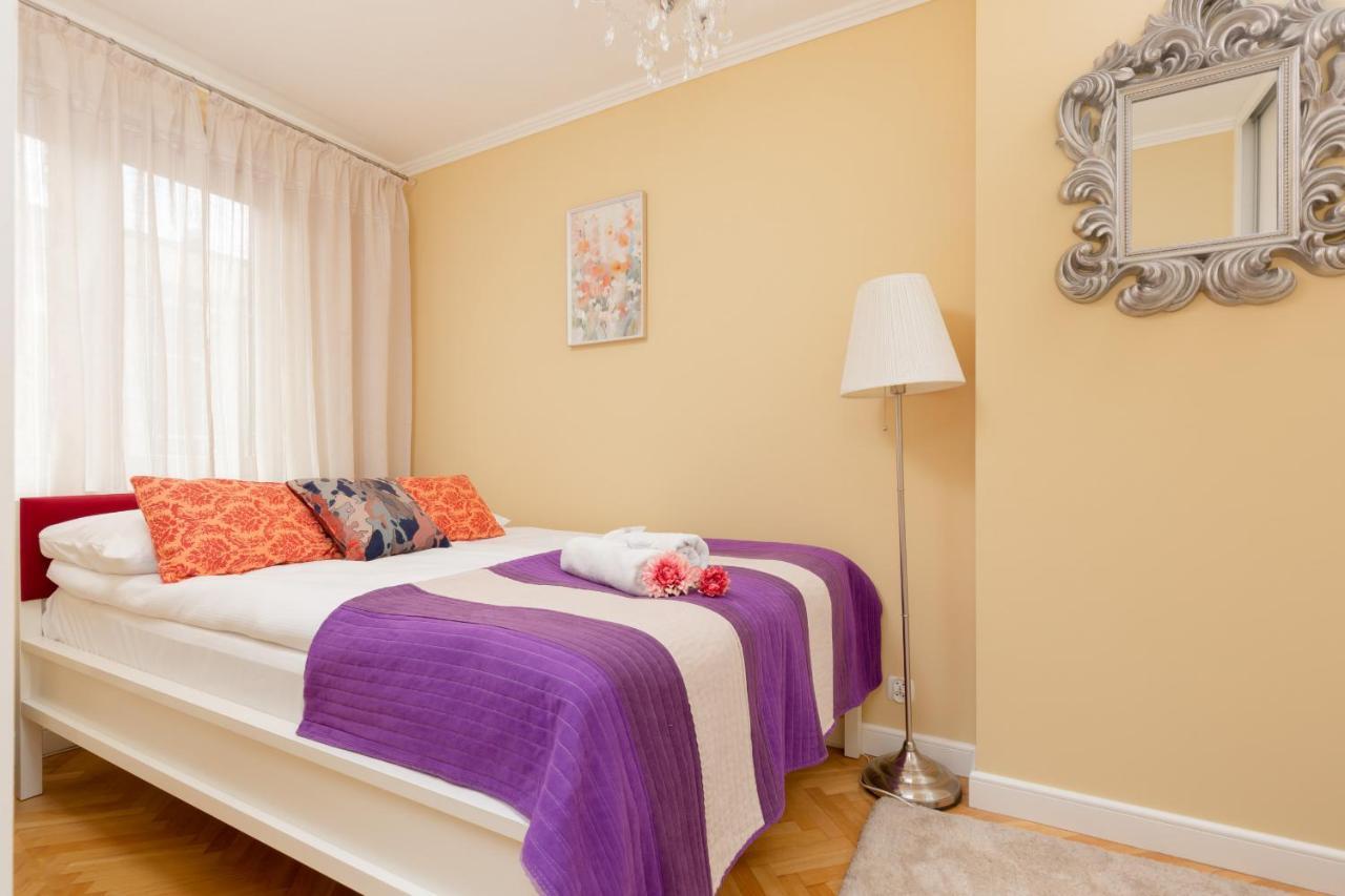 Miodowa Apartment Krasiński Garden Warsaw by Renters Zewnętrze zdjęcie